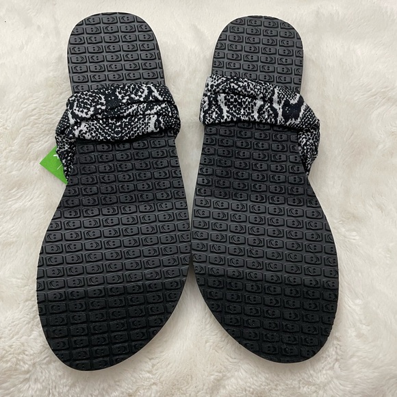 NWT Sanuk Women's Yoga Sling 2 Snake Sandals Sz 8 - Picture 2 of 5